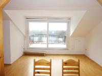 Wohnimmobilie Miete Dachgeschosswohnung Nur 400Meter zum Lerchenauer See!