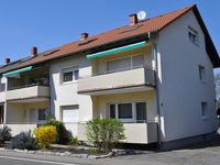 Wohnimmobilie Kauf Erdgeschosswohnung 2 ZKB mit Garage, vermietet