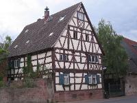 Wohnimmobilie Kauf Burg/Schloß/Bauernhaus/Villa/Herrenhaus/Landhaus/Reiterhof Hofreite mit Nebengebäuden und Garten - Teilbereich bebaubar!