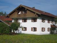 Wohnimmobilie Kauf Dachgeschosswohnung unglaublich gemütliche 2-Zimmer-Dachgeschoss-Wohnung in ruhiger und sonniger Wohnlage am Ortsrand von Ruhpolding. Herrlicher Blick auf die Berge inclusive.