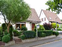 Wohnimmobilie Kauf Einfamilienhaus Knusperhäuschen mit Charme
