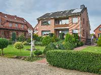Wohnimmobilie Kauf Mehrfamilienhaus Zweifamilienhaus in Sackgasse mit Keller und 2 Garagen