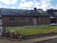Wohnimmobilie Kauf Einfamilienhaus Modernisiertes EFH mit Carport und Garage
