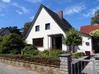 Wohnimmobilie Miete Einfamilienhaus Einfamilienhaus mit Carport und Garage in ruhiger Lage