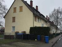 Wohnimmobilie Kauf Dachgeschosswohnung Die hier angebotene Wohnung befindet sich im Dachgeschoss eines ca. 1960 erbauten 6 Parteienhauses in ruhiger Lage. In fußläufiger Nähe zur FH. Die Wohnung hat c