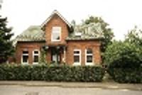 Wohnimmobilie Kauf Einfamilienhaus Herzlich Willkommen! Romantisches Stadthaus liebevoll saniert