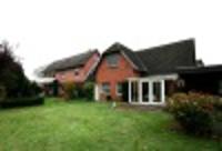 Wohnimmobilie Kauf Mehrfamilienhaus Anwesen mit drei großen Wohneinheiten in ruhiger Lage von Klecken