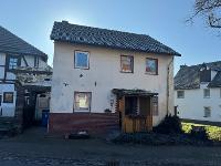Wohnimmobilie Kauf Einfamilienhaus 5-Zimmer-Haus – Perfekt für alle, die keinen Garten brauchen!