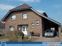 Wohnimmobilie Kauf Einfamilienhaus EFH mit Keller und Carport auf sonnigem Grundstück