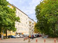 Exklusive Immobilie Mehrfamilienhaus Ein Juwel mit Dachausbauoption inmitten grüner Oasen!