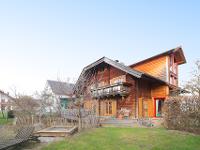 Wohnimmobilie Kauf Einfamilienhaus Komfortables, großzügiges Holzhaus mit hoher Wohnqualität