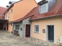 Wohnimmobilie Miete Dachgeschosswohnung Wohnen wo andere Urlaub machen - gemütliche 1-Zimmer-Mansardenwohnung in Gunzenhausen-OT