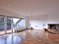 Wohnimmobilie Kauf Dachgeschosswohnung Hell* modern* gut geschnitten* Panoramafenster* Kamin* Loggia und PKW-Stellplatz