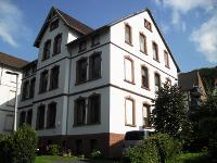 Wohnimmobilie Kauf Etagenwohnung Großzügige 5-Zi.-Wohnung im 3-Familienhaus