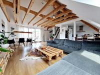 Exklusive Immobilie Penthousewohnung/Loft/Maisonette Urban Life - kernsanierte Galeriewohnung mit Einzelgarage und Dachterrasse