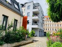 Wohnimmobilie Kauf Etagenwohnung Traumhafte Wohnanlage – 2 Wohnungen mit 2 Tageslichtbädern, Parkett, 2 Balkonen & Stellplatz