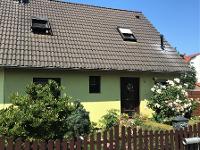 Wohnimmobilie Kauf Doppelhaus Einziehen und einfach nur wohlfühlen: Hübsche Doppelhaushälfte sucht eine kleine Familie !