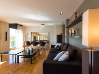 Wohnimmobilie Kauf Etagenwohnung Schicke Wohnung Duisburg Sandra E. 30.08.2017 Kaufpreis: EUR 215.000 Zimmer: 3,5 Wohnfläche ca.: 128 qm² Kommentar: sehr kompetente Maklerin, empfehlenswert