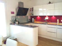 Wohnimmobilie Kauf Etagenwohnung Schicke Wohnung Moers Eduard H. 05.10.2017 Kaufpreis: EUR 212.000 Zimmer: 3 Wohnfläche ca.: 95 qm² Kommentar: reibungslose und sehr gute Abwicklung