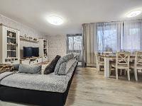 Wohnimmobilie Kauf Etagenwohnung - Wohnungstyp: 3,5-Zimmer-Eigentumswohnung mit Balkon und Abstellraum - Fläche: ca. 84,43 m² - Etage: 1. Obergeschoss - Baujahr: ca. 1978 - Grundriss: Gelungener, funk