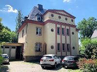 Wohnimmobilie Kauf Burg/Schloß/Bauernhaus/Villa/Herrenhaus/Landhaus/Reiterhof Diese imposante dreigeschossige Villa wurde im Jahr 1938 erbaut. Schöne, abwechslungsreiche Architektur bestimmen das Inne