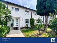 Wohnimmobilie Kauf Reihenhaus Ruhig gelegenes Reihenmittelhaus mit Garten und Garage in Nürnberg-Boxdorf !!! Verkauft !!!