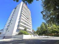 Wohnimmobilie Kauf Etagenwohnung Bad Homburg, Gonzenheim: 4 Zi.-Eigentumswohnung, Balkon mit Skyline-Blick, EBK und TG-Stellplatz