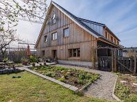 Wohnimmobilie Kauf Doppelhaus Großzügiges Wohnen mit idyllischem Garten