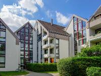 Wohnimmobilie Miete Etagenwohnung Bei dieser Wohnung handelt es sich um eine großzügig geschnittene Mietwohnung mit Blick ins Grüne. Diese liegt aber dennoch zentral nur wenige Minuten zu Fuß von der 