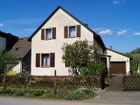 Wohnimmobilie Kauf Einfamilienhaus freistehendes EFH mit Garten in Wiltingen