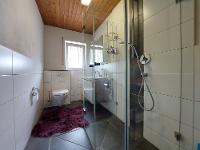 Wohnimmobilie Kauf Einfamilienhaus Gepflegtes Einfamilienhaus von 1986, 108 m² Wohnfläche, barrierefrei, neue Gasheizung, sonnige Veranda, Partyraum, ruhige Lage.