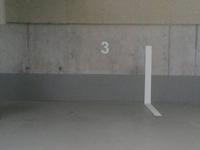 Exklusive Immobilie Garage/Stellplatz Motorrad-Tiefgaragen-Stellplatz Neubauwohnanlage von 2015 Hörmann-Rolltor mit Funkfernsteuerung.