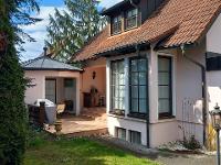 Wohnimmobilie Kauf Einfamilienhaus Sie werden verzaubert sein - ein Haus zum Verlieben nahe Augsburg! Dieses bezaubernde Haus liegt ruhig, aber trotzdem zentral in einem sehr schönen Wohngebiet in Ger